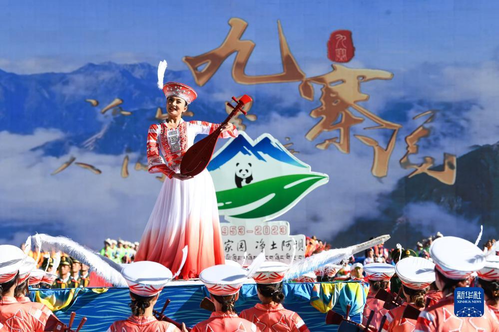 澳元萄京